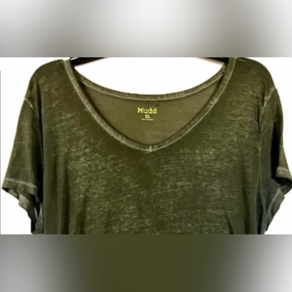 Mudd burn out army green short sleeve shirt. Women’s size XL - Picture 2 of 5